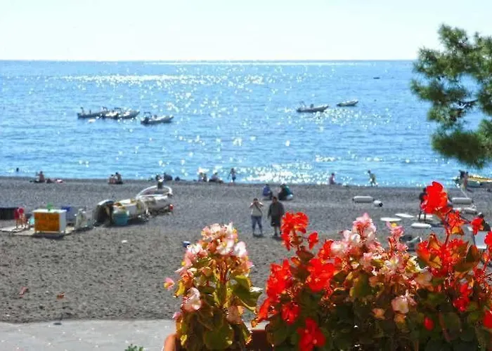 Apartament Costanzo Beachfront Air Conditioning And Free Wi-fi *