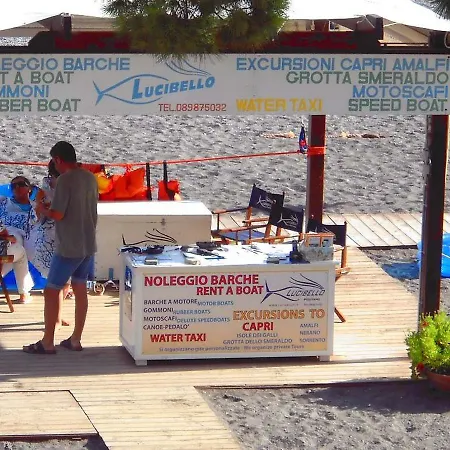 Costanzo Beachfront Air Conditioning And Free Wi-fi