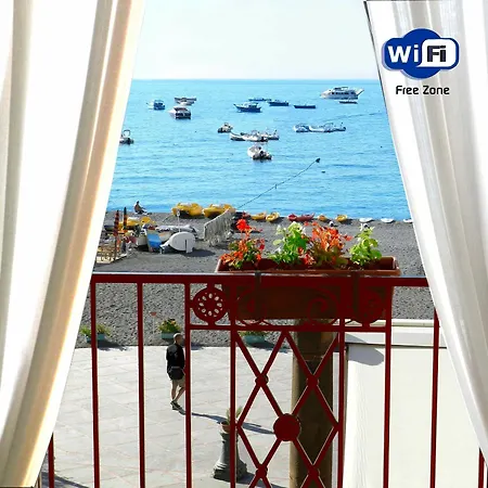 Villa Costanzo Beachfront Air Conditioning And Free Wi-Fi Apartment *