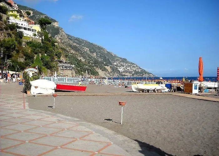 Appartamento Costanzo Beachfront Air Conditioning&free Wi-fi *