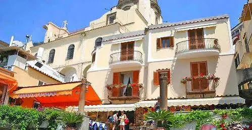 Costanzo Beachfront Air Conditioning&free Wi-fi