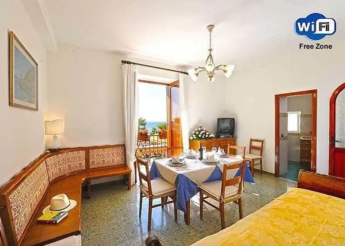 Costanzo Beachfront Air Conditioning&free Wi-fi *