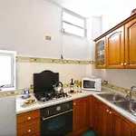 Apartment Costanzo Beachfront Air Conditioning And Free Wi-fi