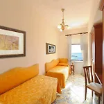 Costanzo Beachfront Air Conditioning And Free Wi-fi Apartment Positano