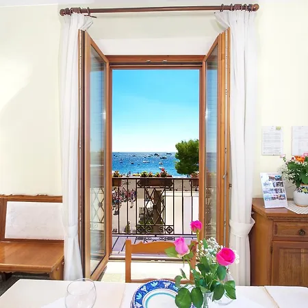דירה Costanzo Beachfront Air Conditioning And Free Wi-fi פוזיטנו