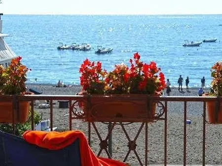 דירה Costanzo Beachfront Air Conditioning And Free Wi-fi פוזיטנו